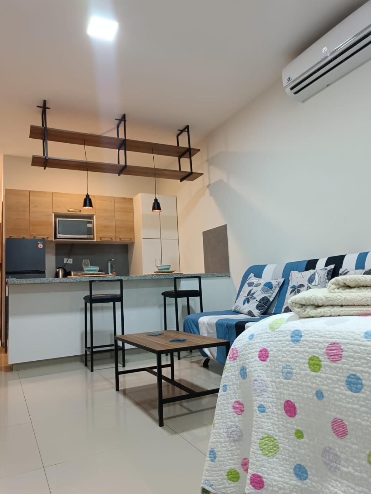 Апартаменти Departamento Express Airport Санта-Крус-де-ла-Сьєрра Екстер'єр фото