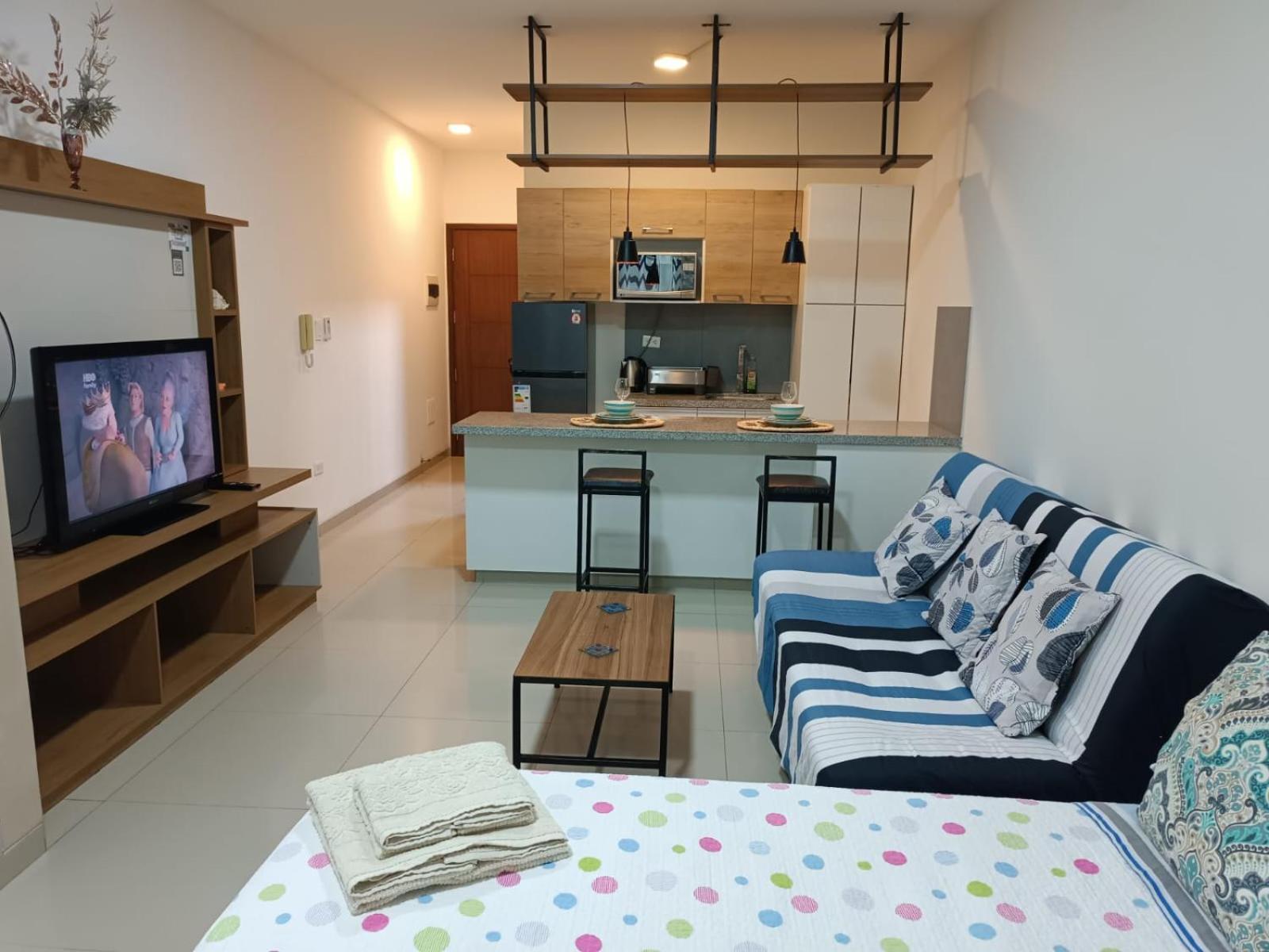 Апартаменти Departamento Express Airport Санта-Крус-де-ла-Сьєрра Екстер'єр фото